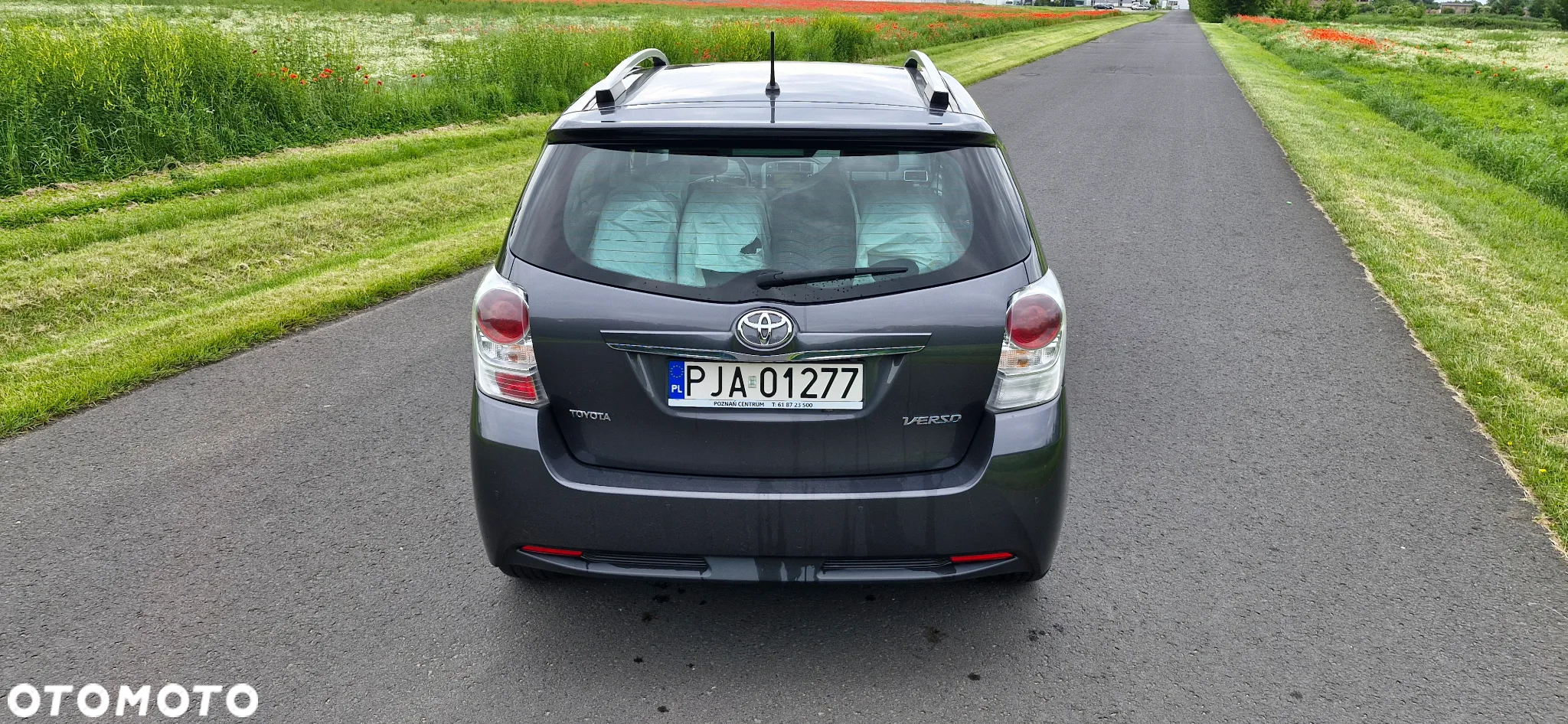 Toyota Verso 1.8 Premium 7os - 3