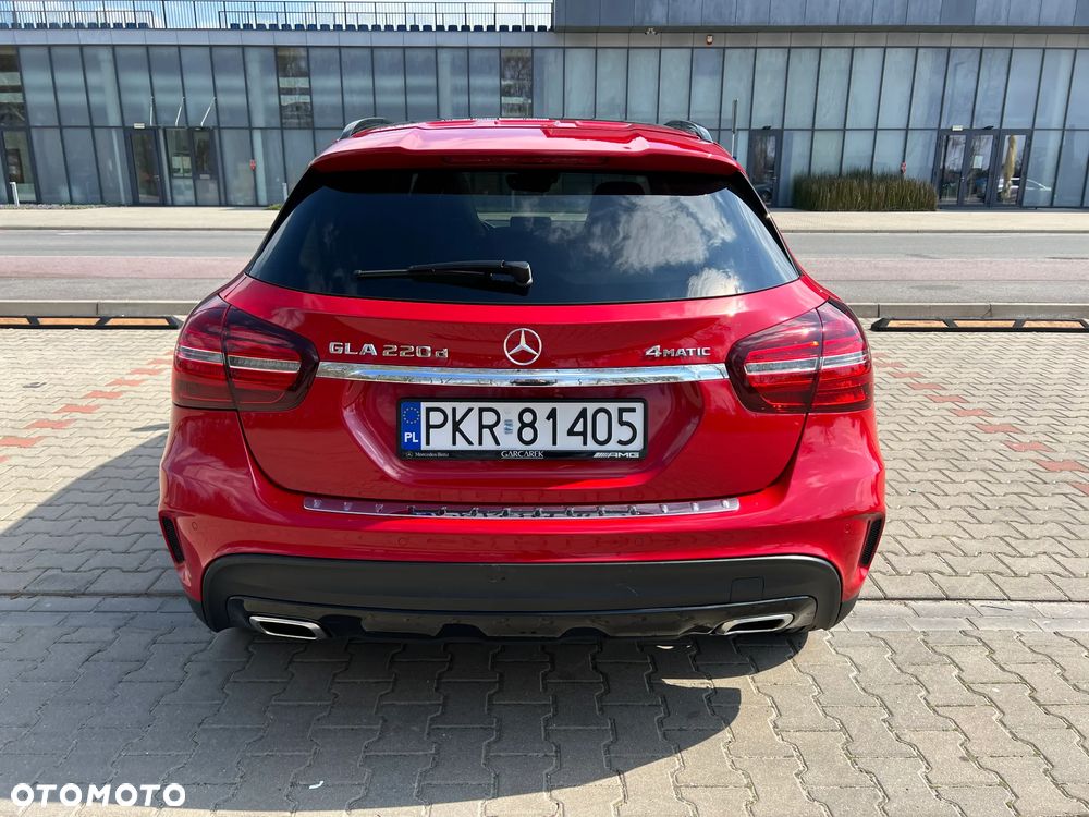 Mercedes-Benz GLA 220 d 4Matic 7G-DCT AMG Line - 9