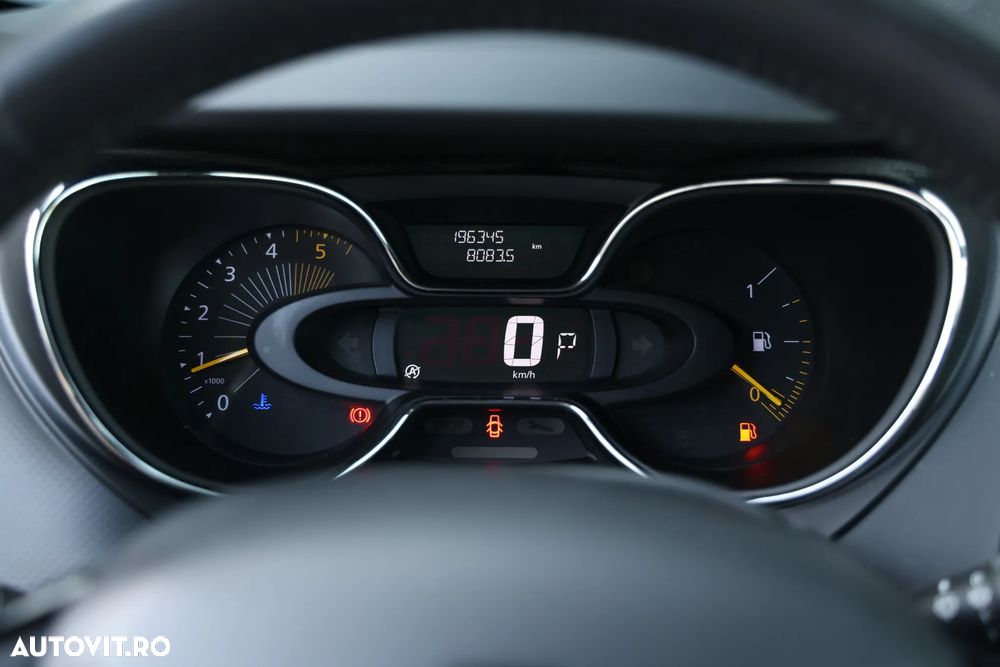 Renault Captur dCi 90 EDC Helly Hansen - 22