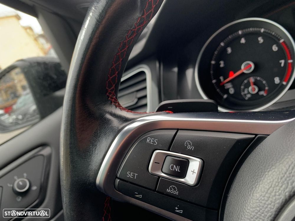 VW Golf 2.0 TSi GTi DSG Performance - 23