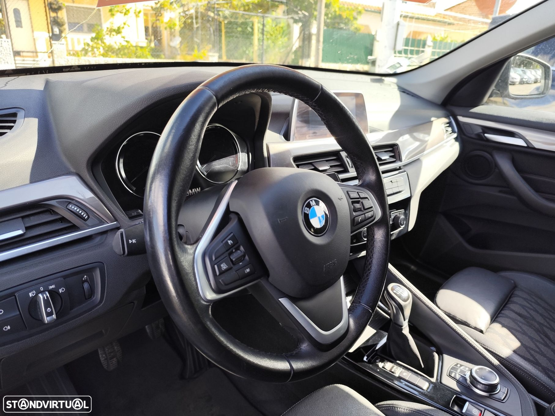 BMW X1 18 d sDrive Line Sport - 12