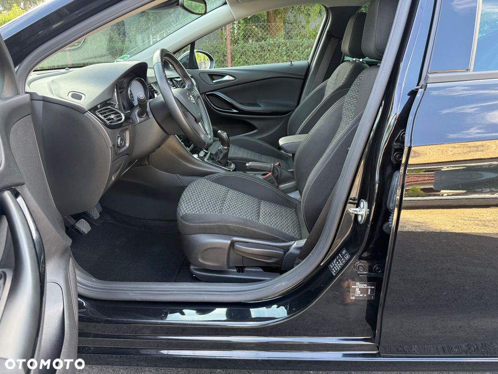 Opel Astra 1.4 Turbo Innovation - 13