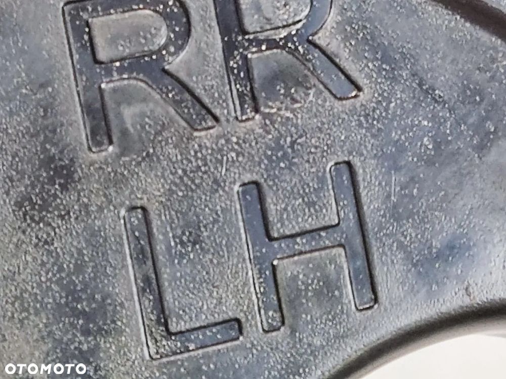 KIA EV6 od 2021r Ślizg Zderzaka Tył Prawy Lewy - 8
