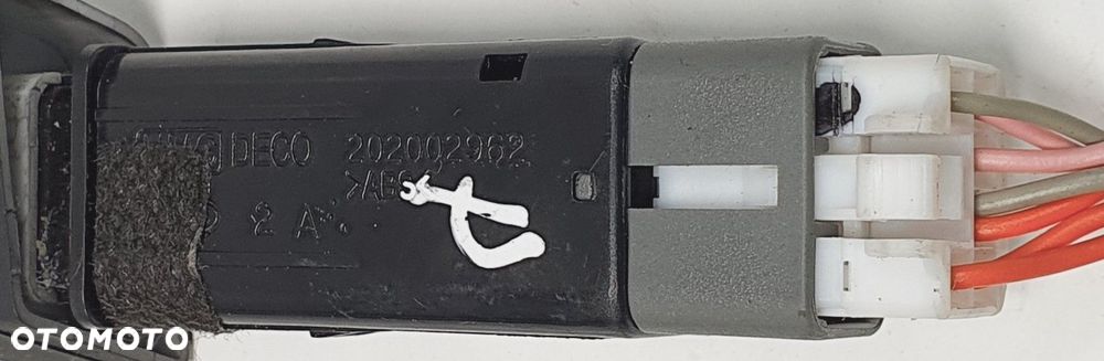 PRZYCISK PODGRZEWANIA FOTELA HYUNDAI GENESIS COUPE - 2