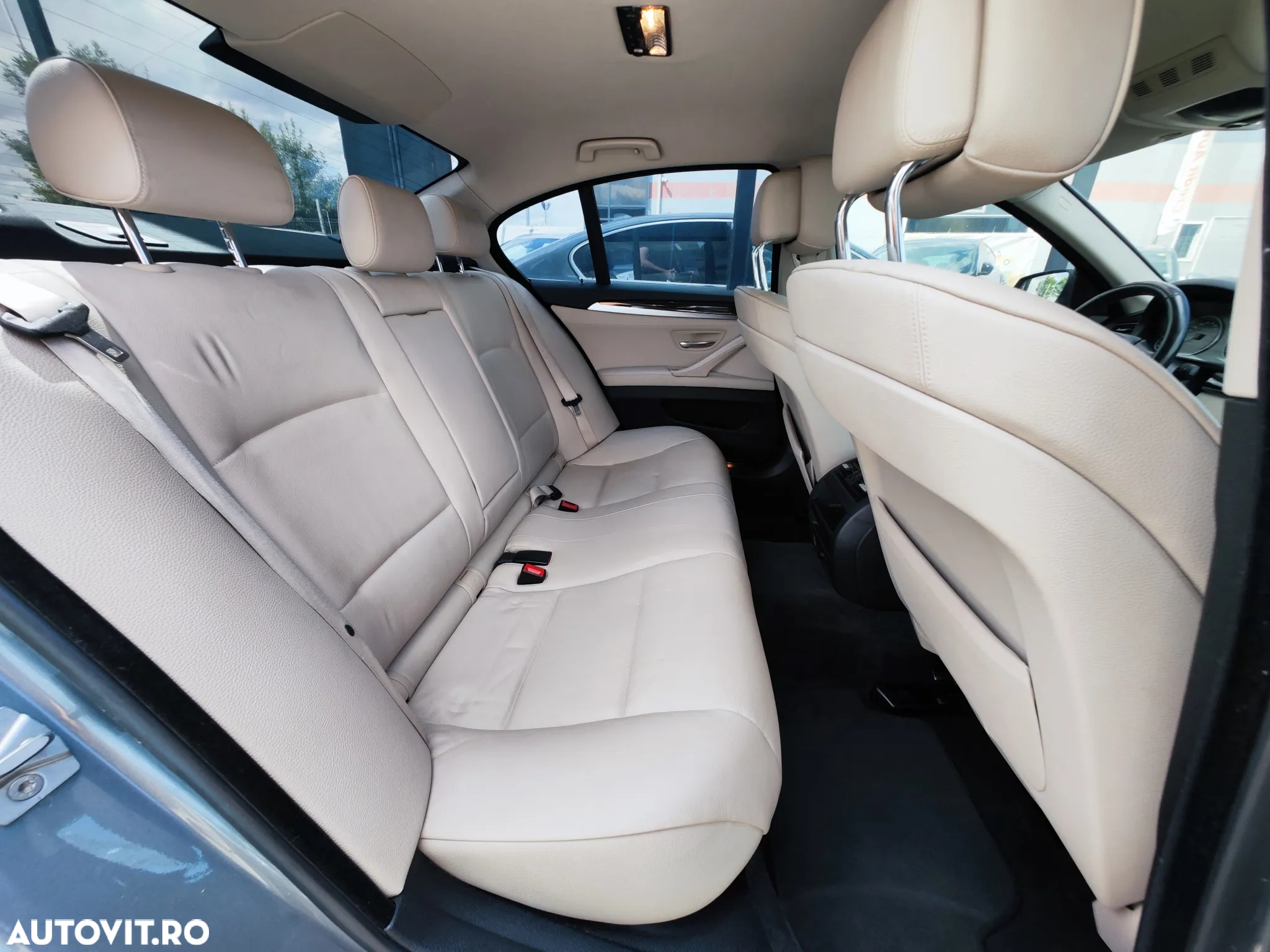 BMW Seria 5 525d Aut. - 16