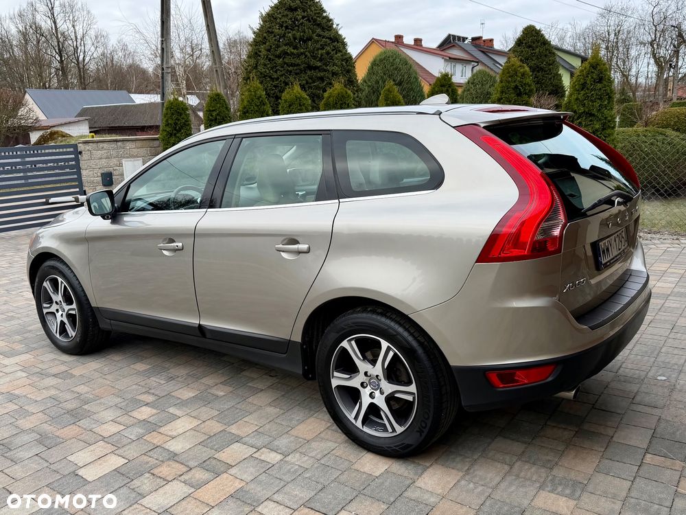 Volvo XC 60 - 4