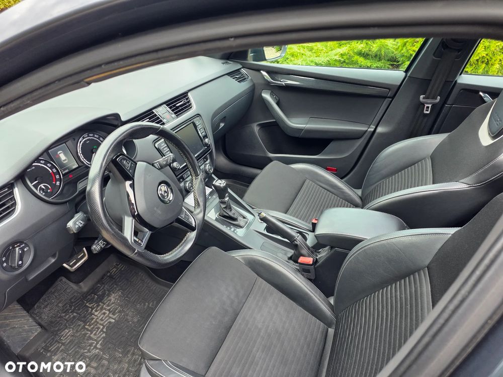 Skoda Octavia 2.0 TDI (Green tec) DSG RS - 26