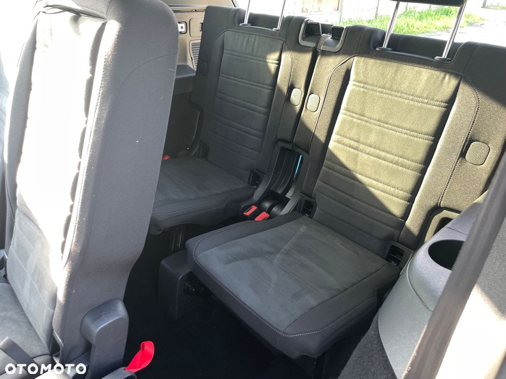 Volkswagen Touran 1.5 TSI EVO Comfortline DSG - 16