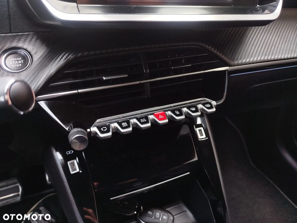 Peugeot 208 PureTech 130 EAT8 GT Pack - 18