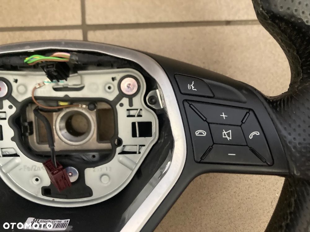 Kierownica skórzana multifunkcyjna Mercedes A2184600518 - 2