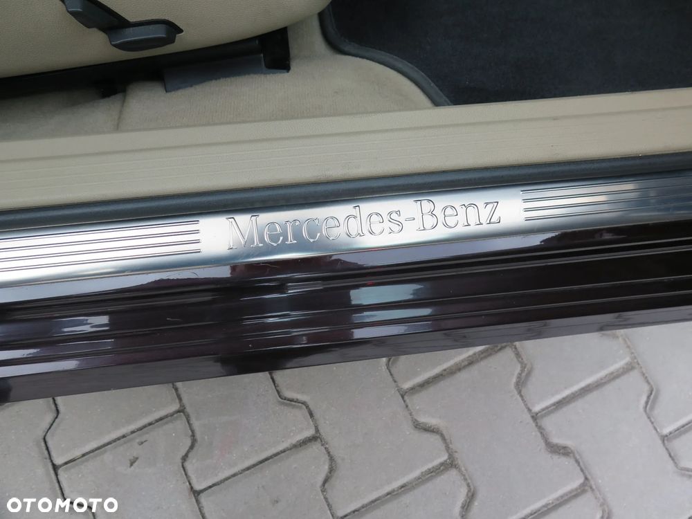 Mercedes-Benz Klasa E 350 CDI BlueEff Elegance - 24