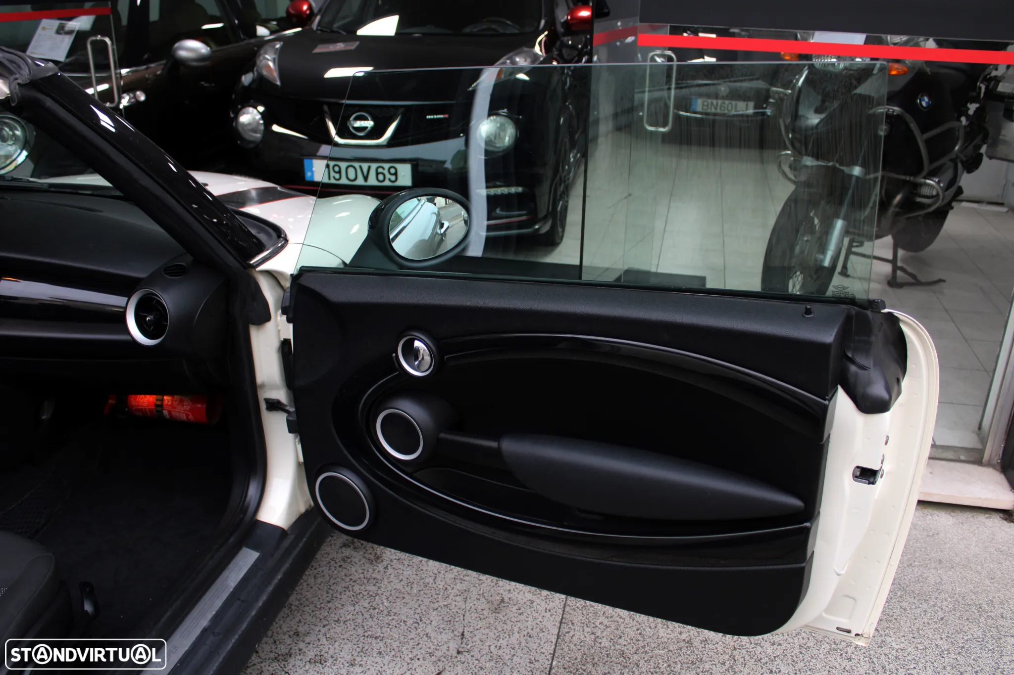 MINI Cabrio Cooper D - 25