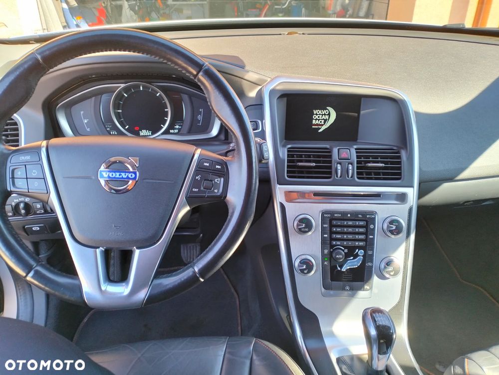 Volvo XC 60 D4 Drive-E Ocean Race - 12