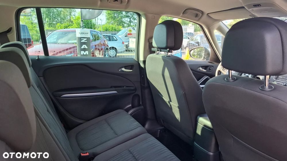 Opel Zafira - 21