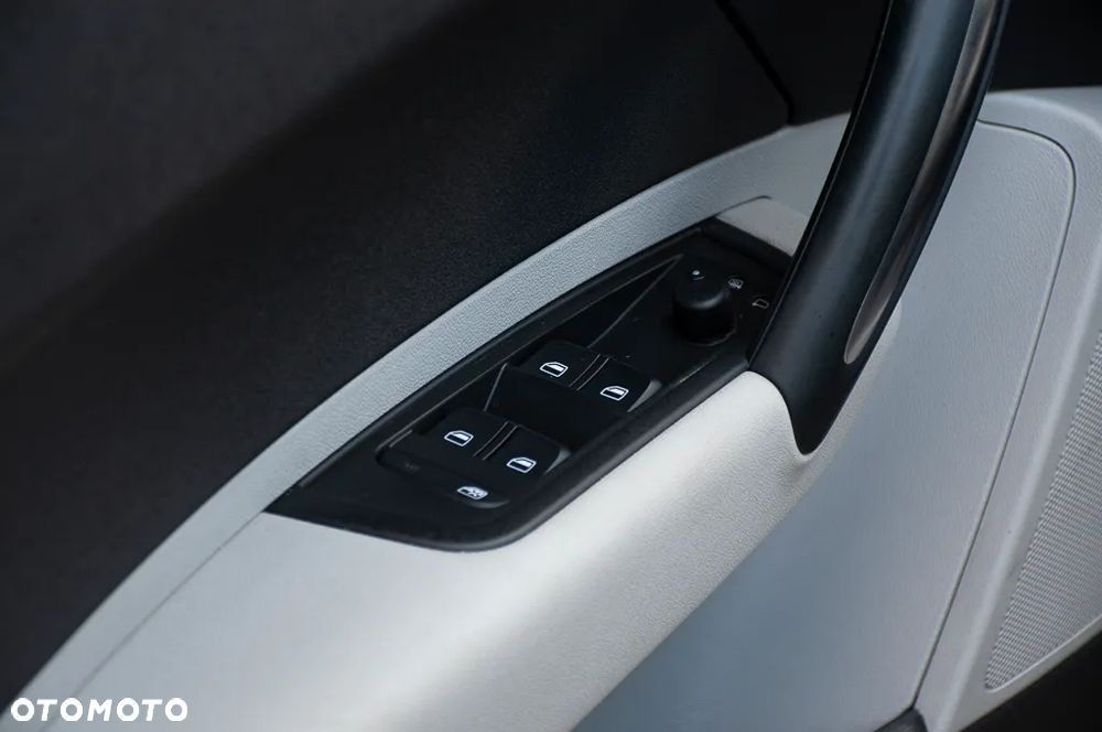 Audi A1 Sportback 1.6 TDI S line edition m S line Sportpaket - 39