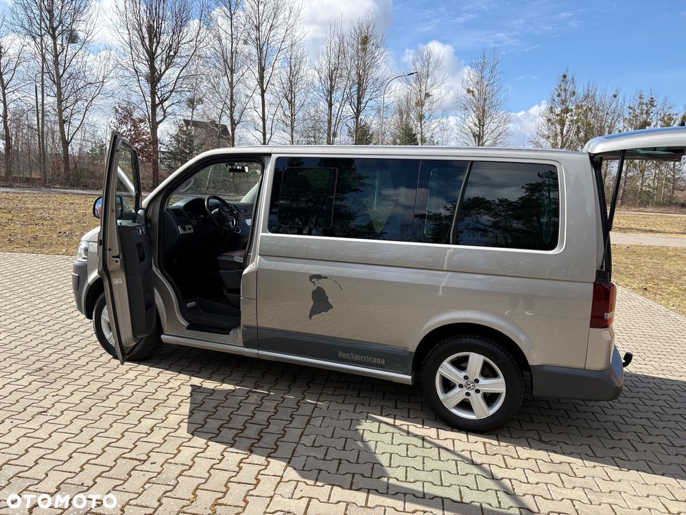 Volkswagen Multivan - 16