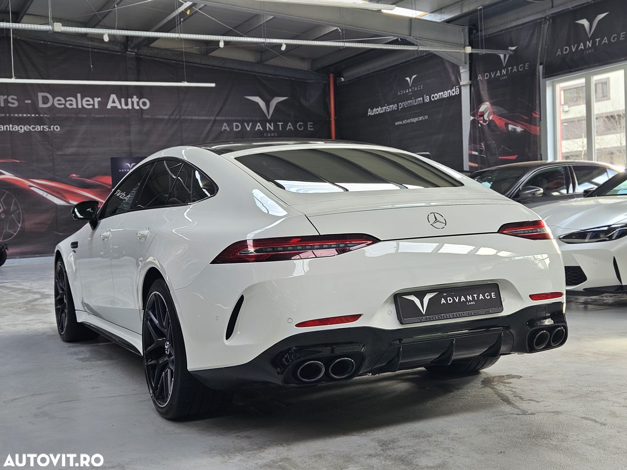 Mercedes-Benz AMG GT - 4