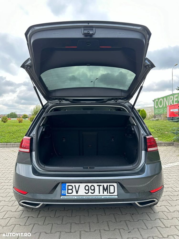 Volkswagen Golf 2.0 TDI Highline - 14
