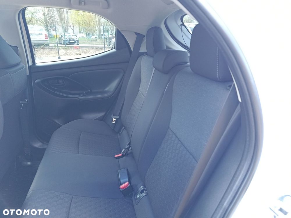 Toyota Yaris 1.5 Comfort CVT - 17