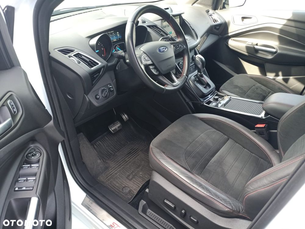 Ford Kuga 2.0 TDCi 4x4 ST-Line - 18