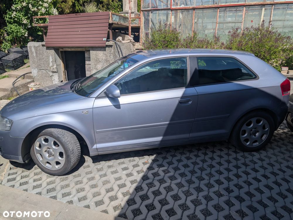 Audi A3 3-drzwiowe 1.6 Ambiente - 4