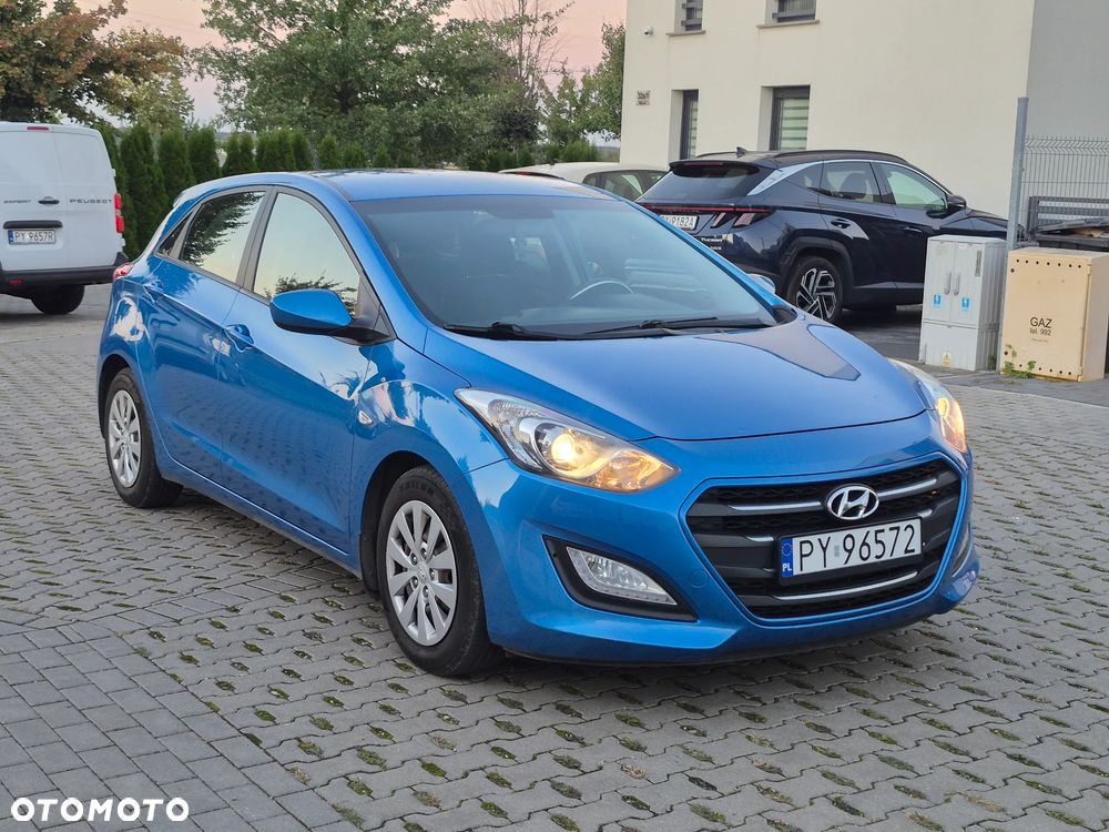 Hyundai i30 blue 1.4 Trend - 10