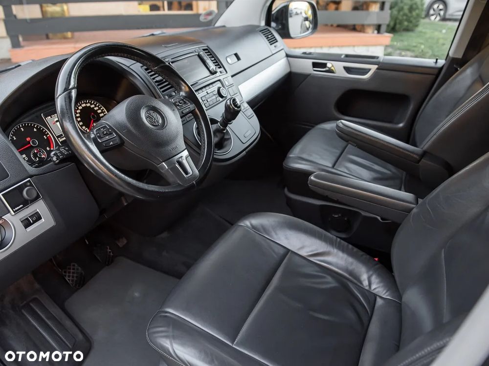 Volkswagen Multivan - 6