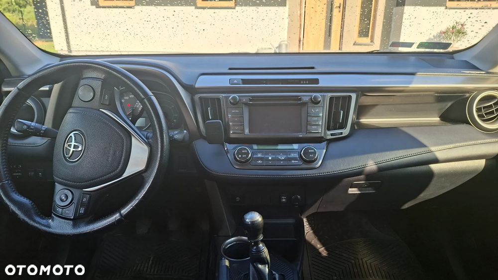 Toyota RAV4 2.0 D-4D Premium 4x2 - 7