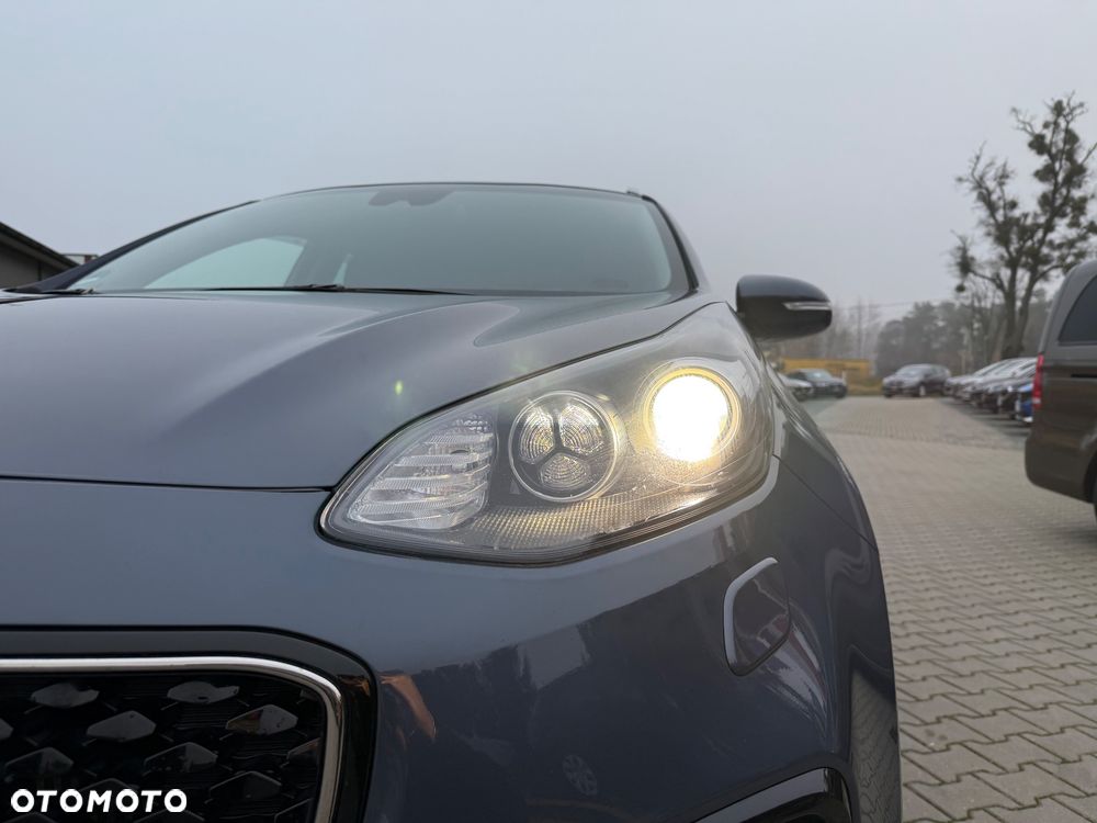 Kia Sportage 2,0 CRDI 2WD ISG Spirit - 40