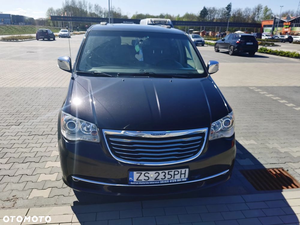 Chrysler Town & Country 3.6 Limited - 5