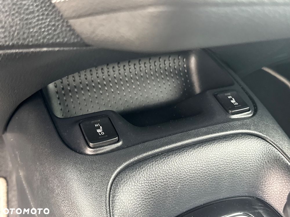 Toyota Corolla 2.0 Hybrid Comfort - 26