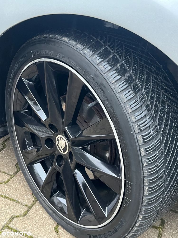 Skoda RAPID 1.2 TSI (Green tec) Style - 18