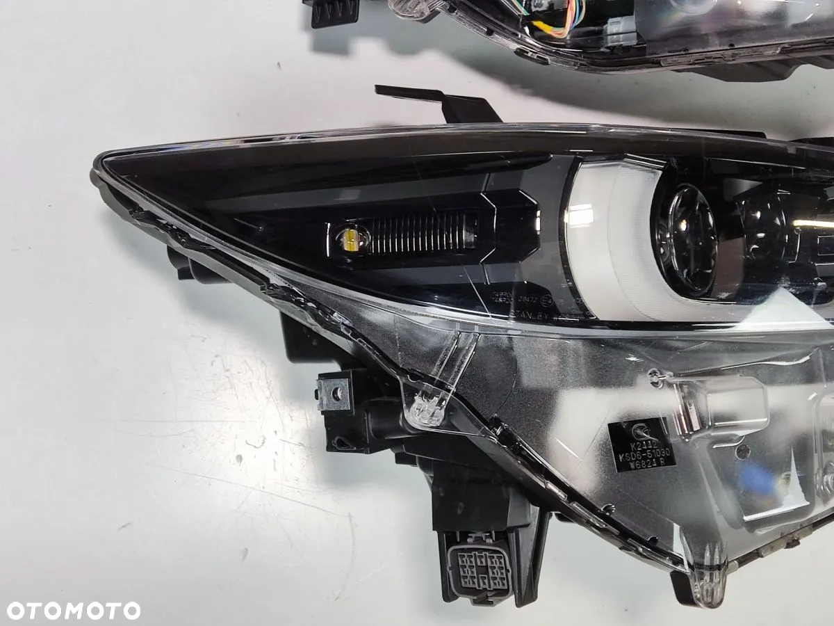 MAZDA CX5 od 2021r Lampa Przód Prawa Lewa - 4