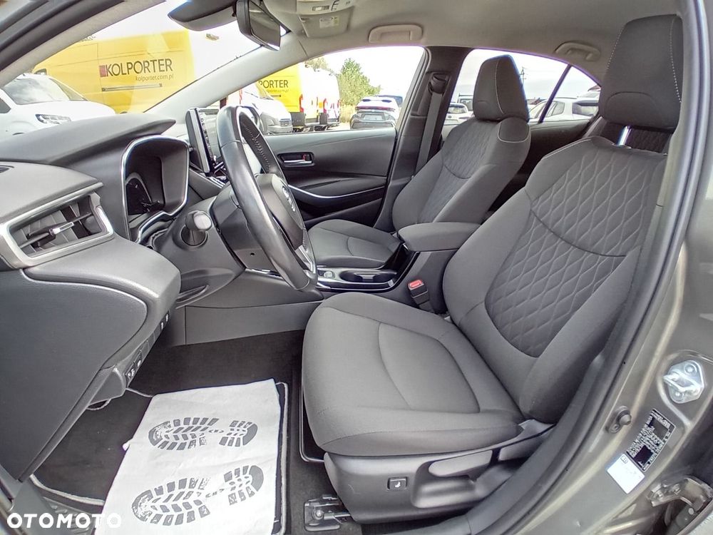 Toyota Corolla 1.8 Hybrid Comfort - 30