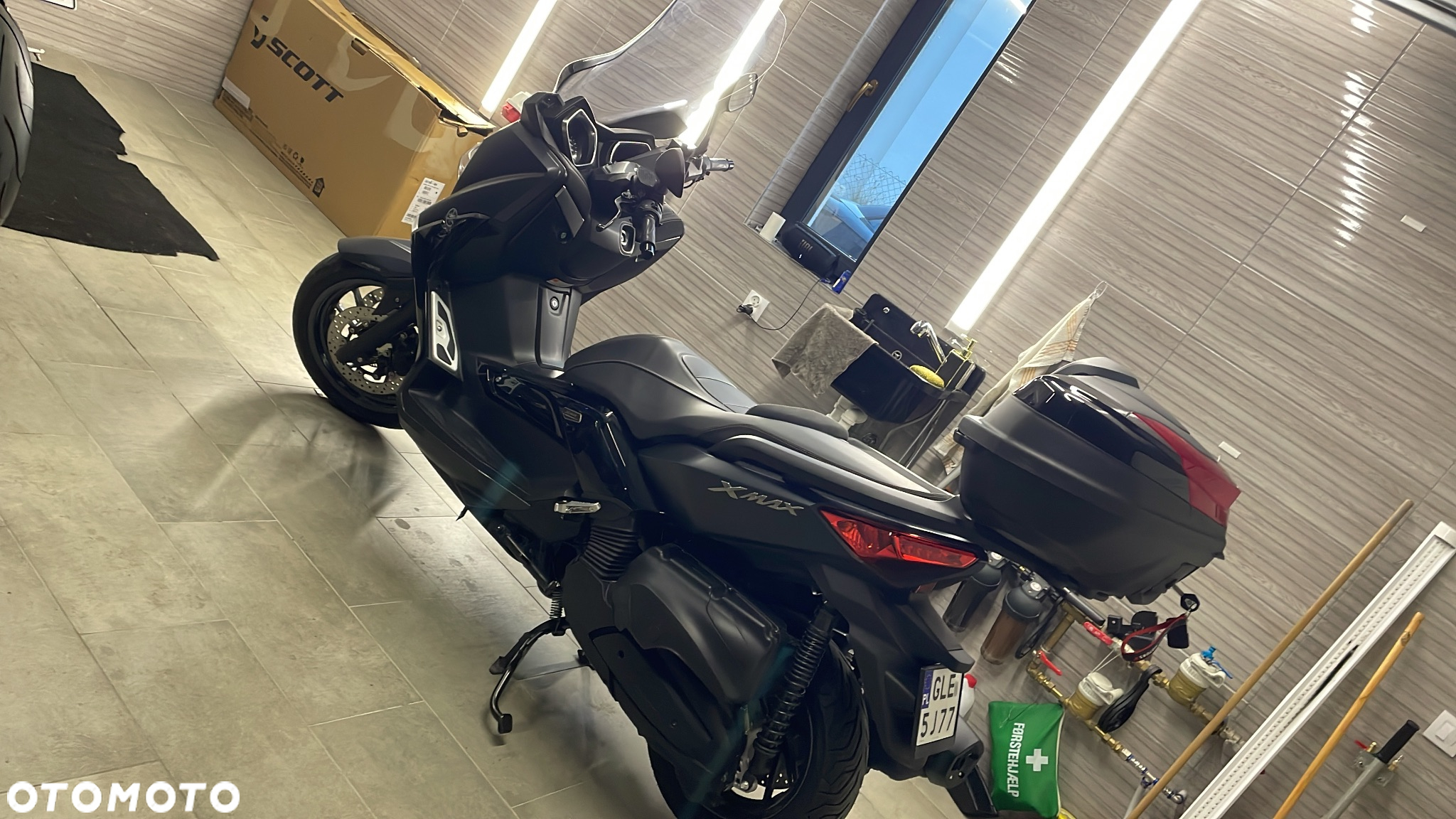 Yamaha X-max - 5