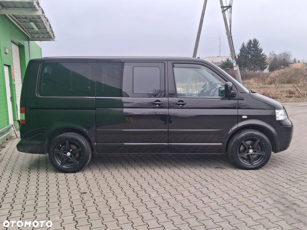 Volkswagen Multivan - 8