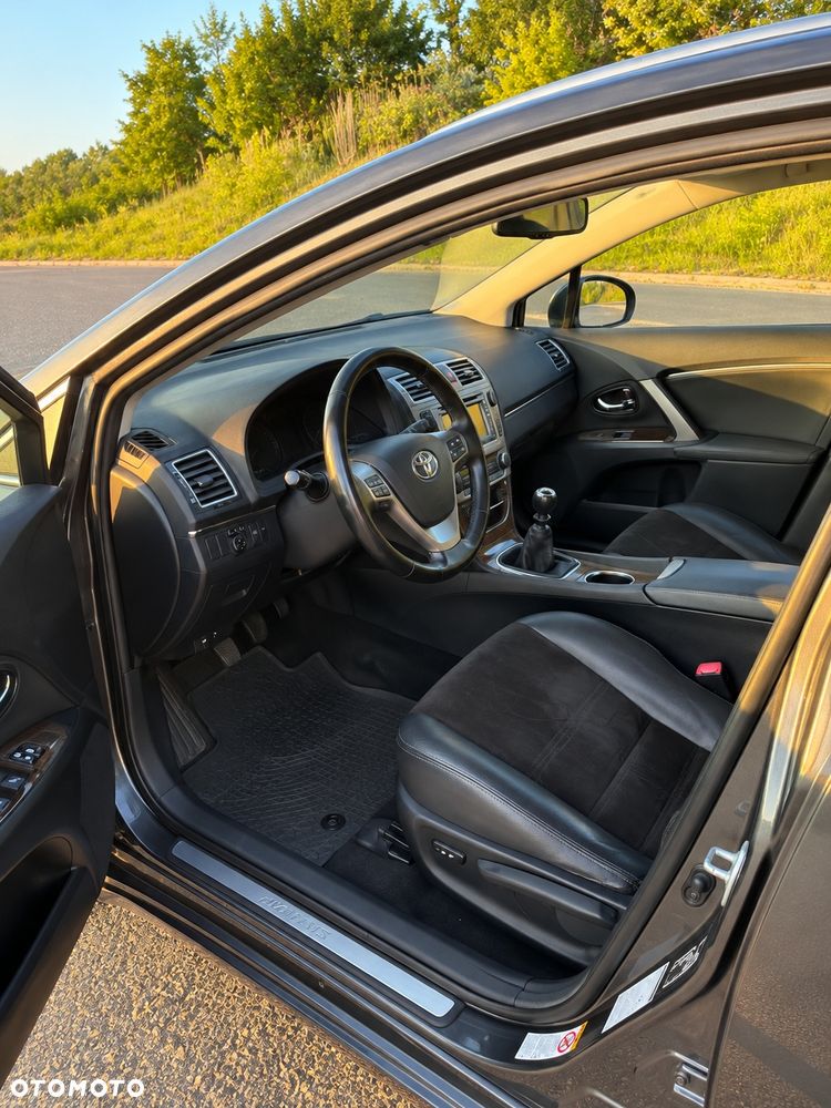 Toyota Avensis - 6