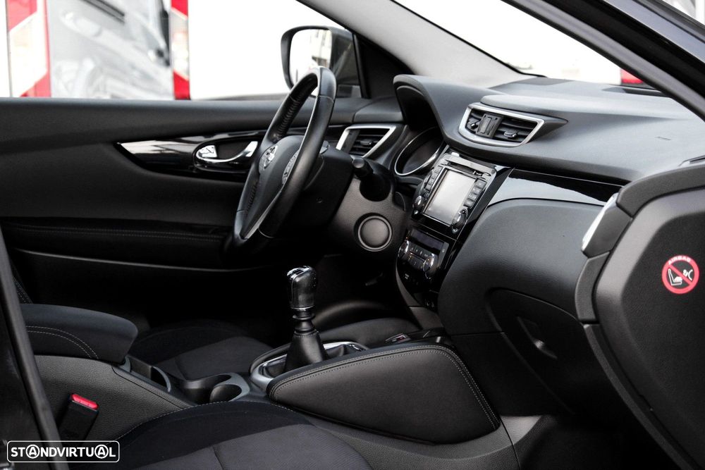 Nissan Qashqai 1.2 DIG-T N-Connecta - 16