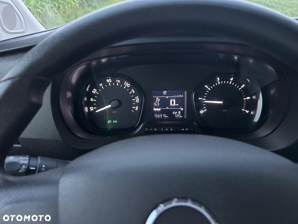 Opel Vivaro - 15