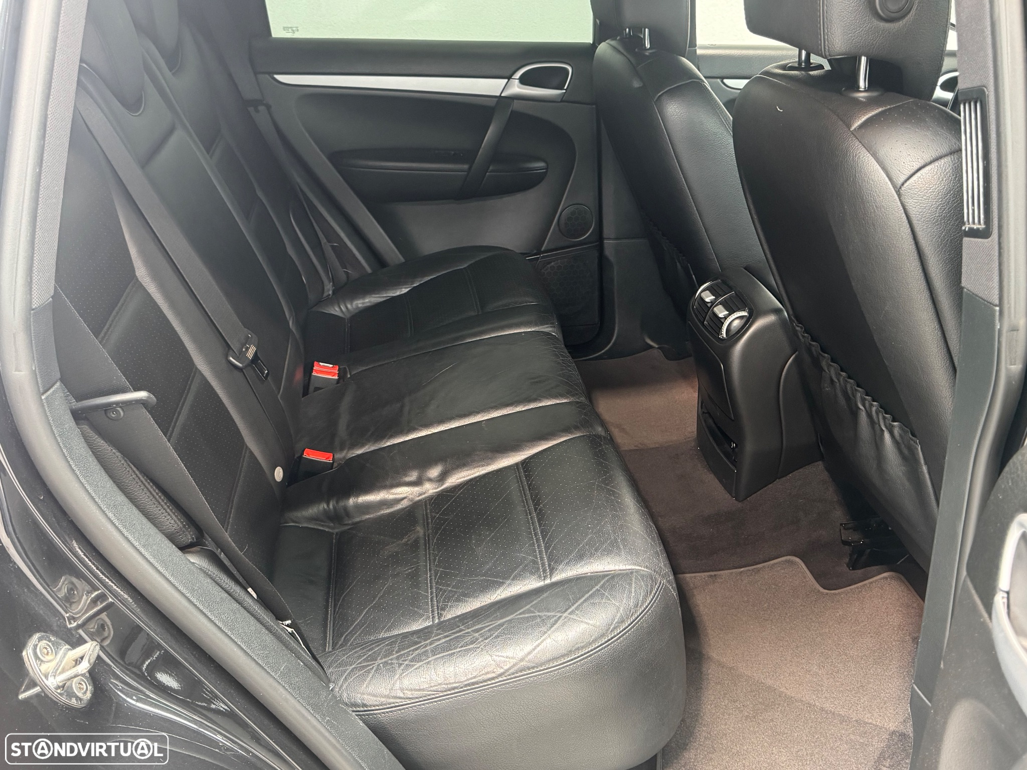 Porsche Cayenne Tiptronic - 12