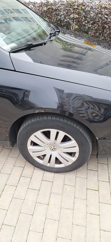 Volkswagen Passat - 16
