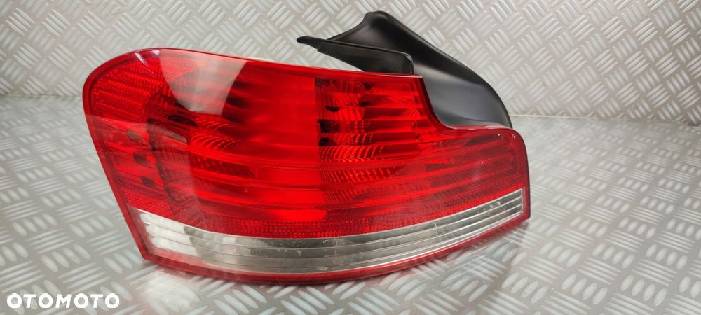 6924519 lampa lewa lewy tylna tył w błotnik BMW E82 E88 COUPE EUROPA - 4