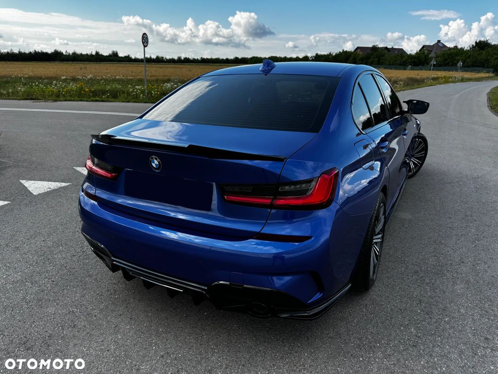 BMW Seria 3 318d M Sport - 4