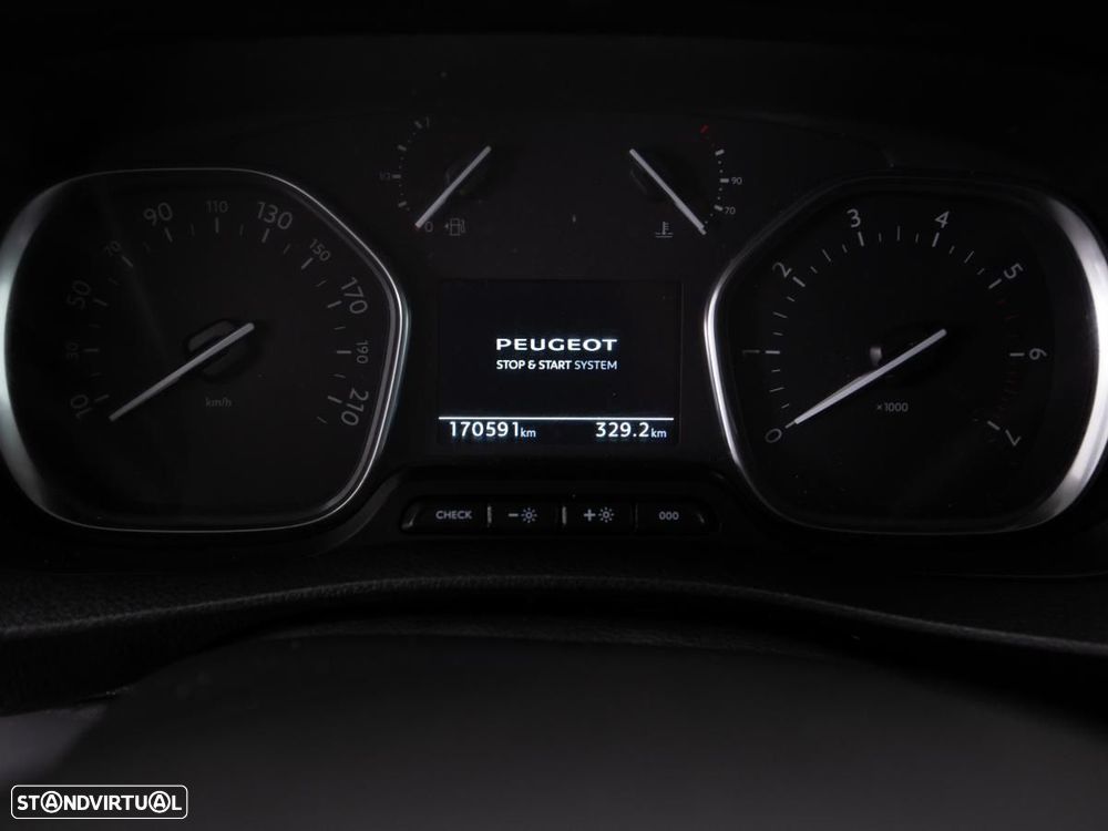 Peugeot Expert 2.0 BLUEHDI 177 L3 - 17