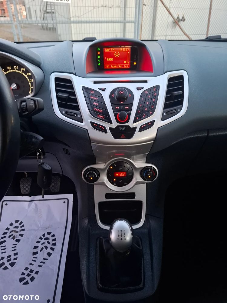 Ford Fiesta 1.25 Ghia EU5 - 12