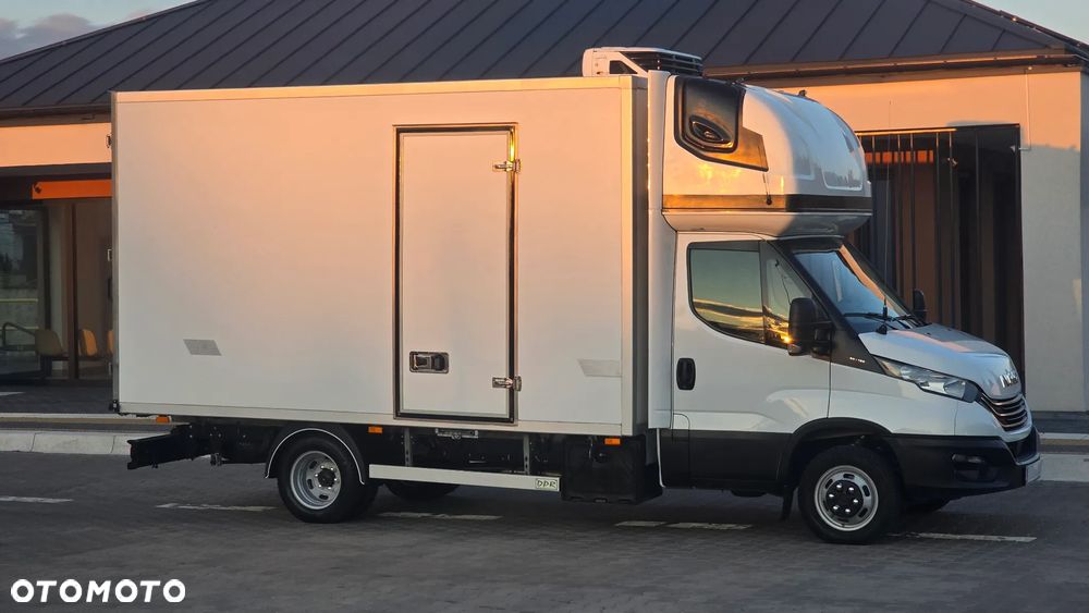 Iveco ❗️❗️DAILY 3.0 180Km 50C18 JAK NOWY ❗️❗️NOWY MODEL / CHŁODNIA MROŹNIA -32 +32 / ZASILANIE 230V / PIERWSZY WŁASCICIEL  / TEMPOMAT AKTYWNY / BLIŹNIAKI / ZASILANIE 230V / GRUBA SCIANKA / ZABUDOWA DPR / AGREGAT CARRIER XARIOS 350 / WERSJA WZMOCNIONA / FULL OPCJA / SERWIS ASO / SALON POLSKA / 35C15 50C15 35C18❗❗ JAK Z SALONU - NOWY -❗❗ - 33
