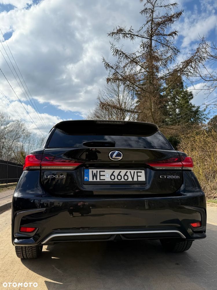 Lexus CT 200h Business Edition - 2