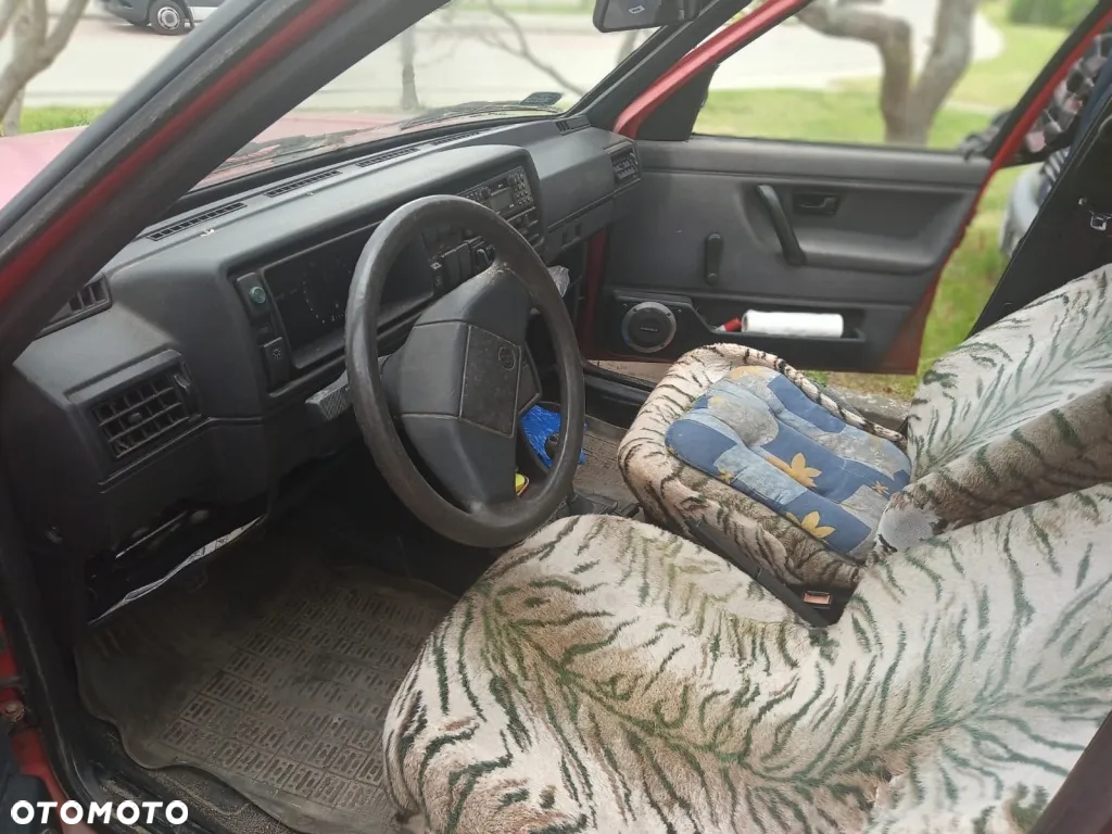 Volkswagen Golf - 8