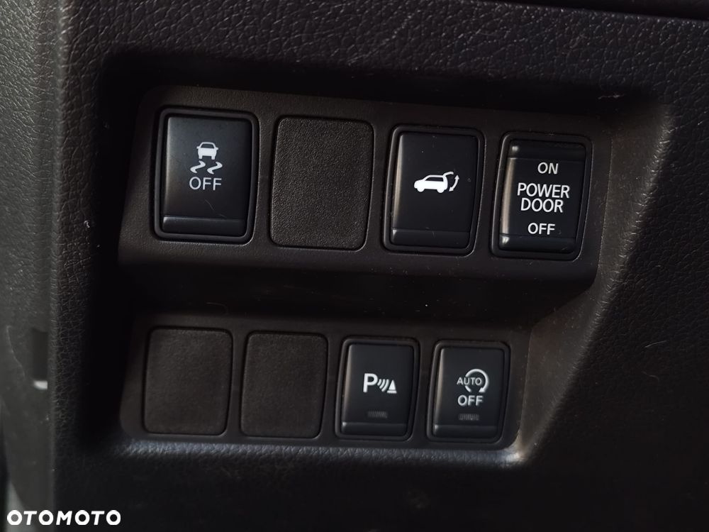 Nissan X-Trail - 23