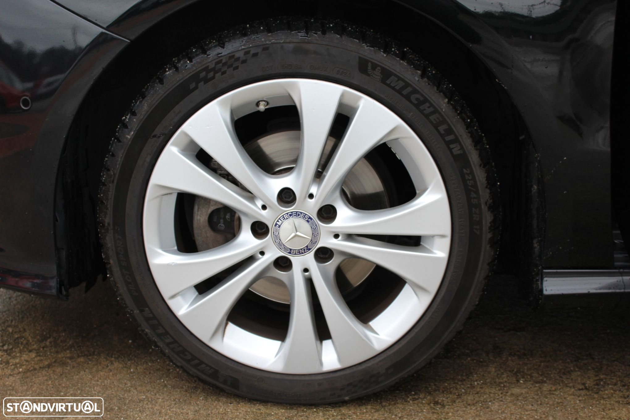 Mercedes-Benz B 200 d AMG Line - 19